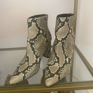 Size 9.5 Chelsea & Violet Snakeskin boots